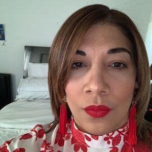 Meet your Posher, Alexandra